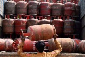 ग्यासको कालोबजारी रोक्न डिपोमा सादा पोसाकका प्रहरी परिचालन गरिदै