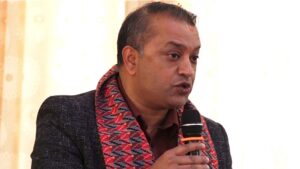 पार्टी फुटेको छैन, विशेष महाधिवेशनले नेतृत्व परिवर्तन गरेको हो: गगन थापा