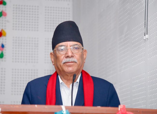 ‘एकै दिनमा सबै उल्ट्याउन सकिँदो रहेछ भन्ने उनीहरूले सिकाए, चारै तिरबाट घेरा हालौँ’: प्रचण्ड