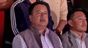 ‘एमाले कार्यदलको प्रतिवेदनमा ओलीलाई नेतृत्वबाट हटाउने विषय छैन’: महेश बस्नेत