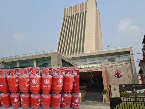 अबदेखि भरी सिलिन्डर ग्याँस पाउने, प्रतिसिलिन्डर २ हजार ६० रुपैयाँ