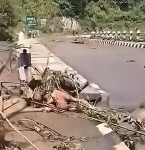 रसुवा बाढीमा १०५ पुल बग्दा राज्यलाई ११ अर्ब ३५ करोडको नोक्सान