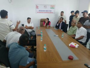 कैलाली र कञ्चनपुरका विभिन्न स्थानीय तह पुगिन् मन्त्री रावल, लालपुर्जा वितरणलाई प्राथमिकता दिन आग्रह