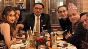 देश संकटमा, जनता पीडामा, मन्त्री र सांसद मस्किँदै डिनरमा !