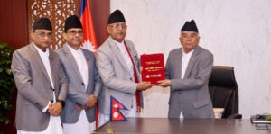 राष्ट्रपतिसमक्ष मुस्लिम आयोगको प्रतिवेदन प्रस्तुत