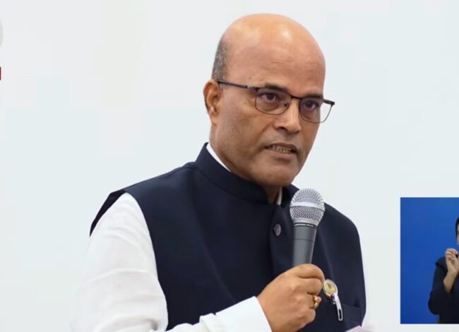सरकालाई अमरेश सिंहको प्रश्न: मधेसमा आन्दोलन भयो कि सिधै गोली किन चल्छ ?