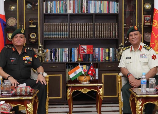 प्रधान सेनापति सिग्देल र भारतीय सेनाध्यक्ष सेठबीच जंगी अड्डामा भेटवार्ता