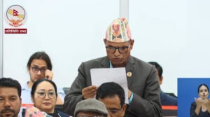 प्रधानमन्त्री र मन्त्रीलाई टि-सर्ट लगाएर संसदमा आउन रोक्न एमाले सांसदको माग