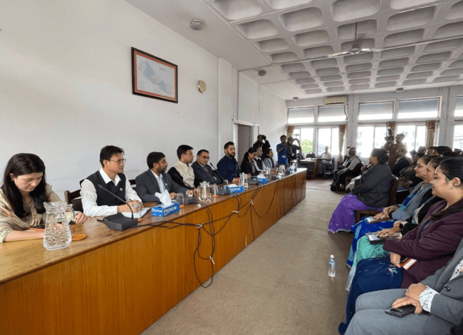 सबै मन्त्रीको उपस्थितिमा रास्वपा संसदीय दलको बैठक जारी
