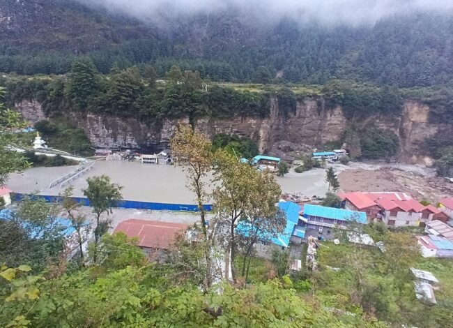 मनाङको चामेमा पहिरोले मर्स्याङ्दी नदी थुनियो 