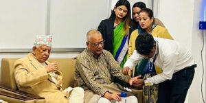 संसद् बैठकमै ढले कांग्रेस सांसद खड्का, अस्पताल लगियो 