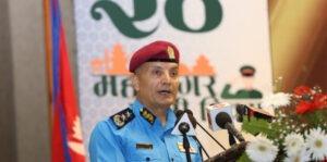 ‘हात हल्लाएर ट्राफिक व्यवस्थापन गर्ने अवस्था अन्त्य गर्नुपर्छ’: आईजीपी कार्की