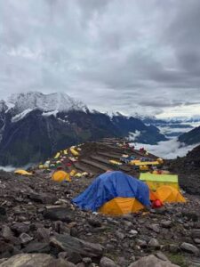 जलवायु परिवर्तनको जोखिम न्यूनीकरणको मागसहित मनास्लुमा आमरण अनशनको घोषणा