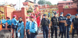 पशुपतिनाथमा बिहानैदेखि भक्तजनको घुइँचो, सुरक्षाका लागि १२५० प्रहरी परिचालन