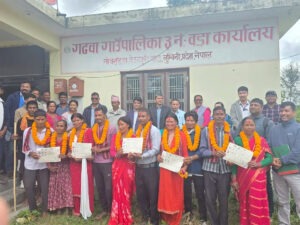 दाङका ८ भूमिहीन परिवारले पाए लालूर्जा