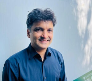स्याङ्जाको मान्केदेखि जर्मनीसम्मको संघर्ष : कांग्रेस केन्द्रीय सदस्यमा टंक लम्सालको दाबी